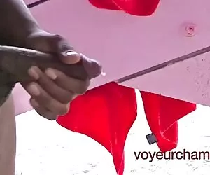 Superbe blonde prend toutes sortes de sex belle mere et fils bites dans tous les trous