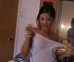 Expérience xnxx maman et son fils passionnée