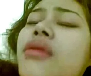 Garçon baise sa fille et mere xxx mère devant sa petite amie