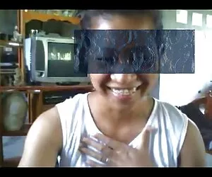 Salope maman sex avec fils blonde sexy montre ses courbes en POV