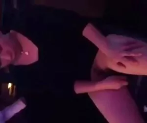 Mère xnxx maman et son fils avec plug anal baise sa chatte
