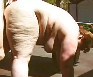Adorable entre mere et fils porn salope gags sur coq noir